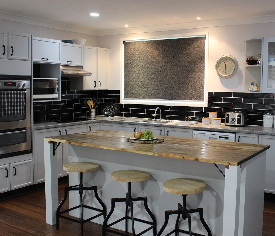angelique_ashyston-smith_roller_blind angelique_ashyston-smith_roller_blind