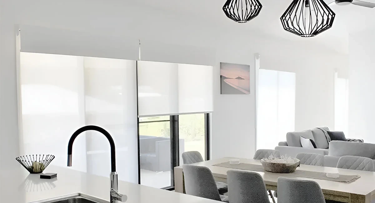 The benefits of roller and double roller blinds.