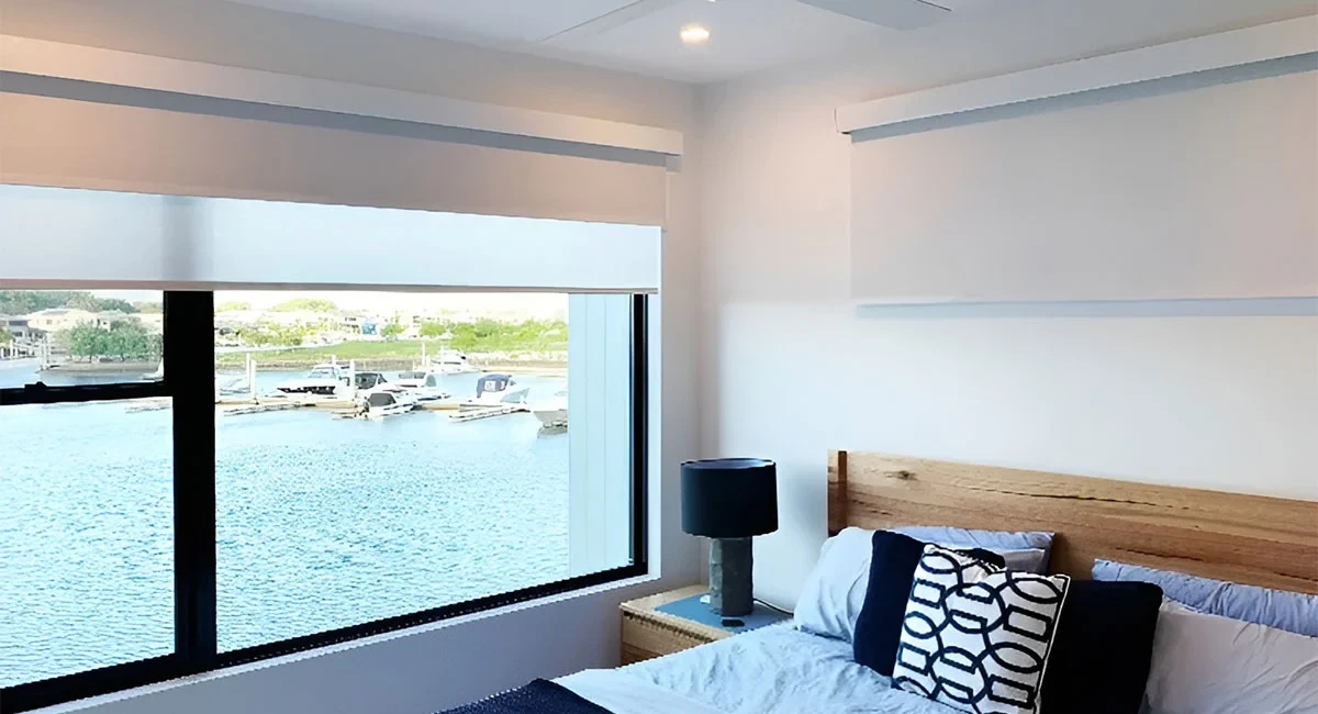 No architraves? No worries. Installing blinds is still easy.
