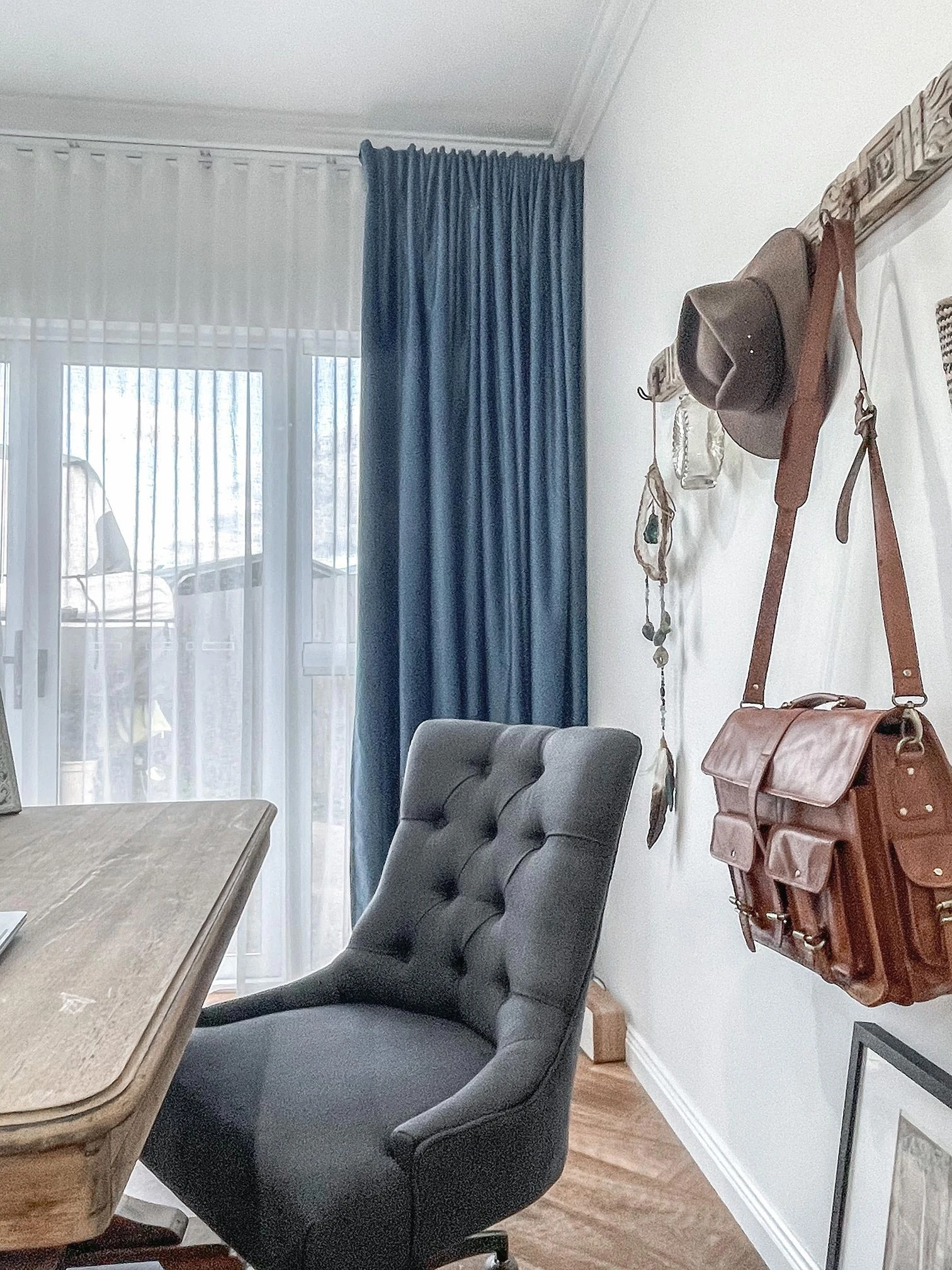 hayley-tongue-_-qld3