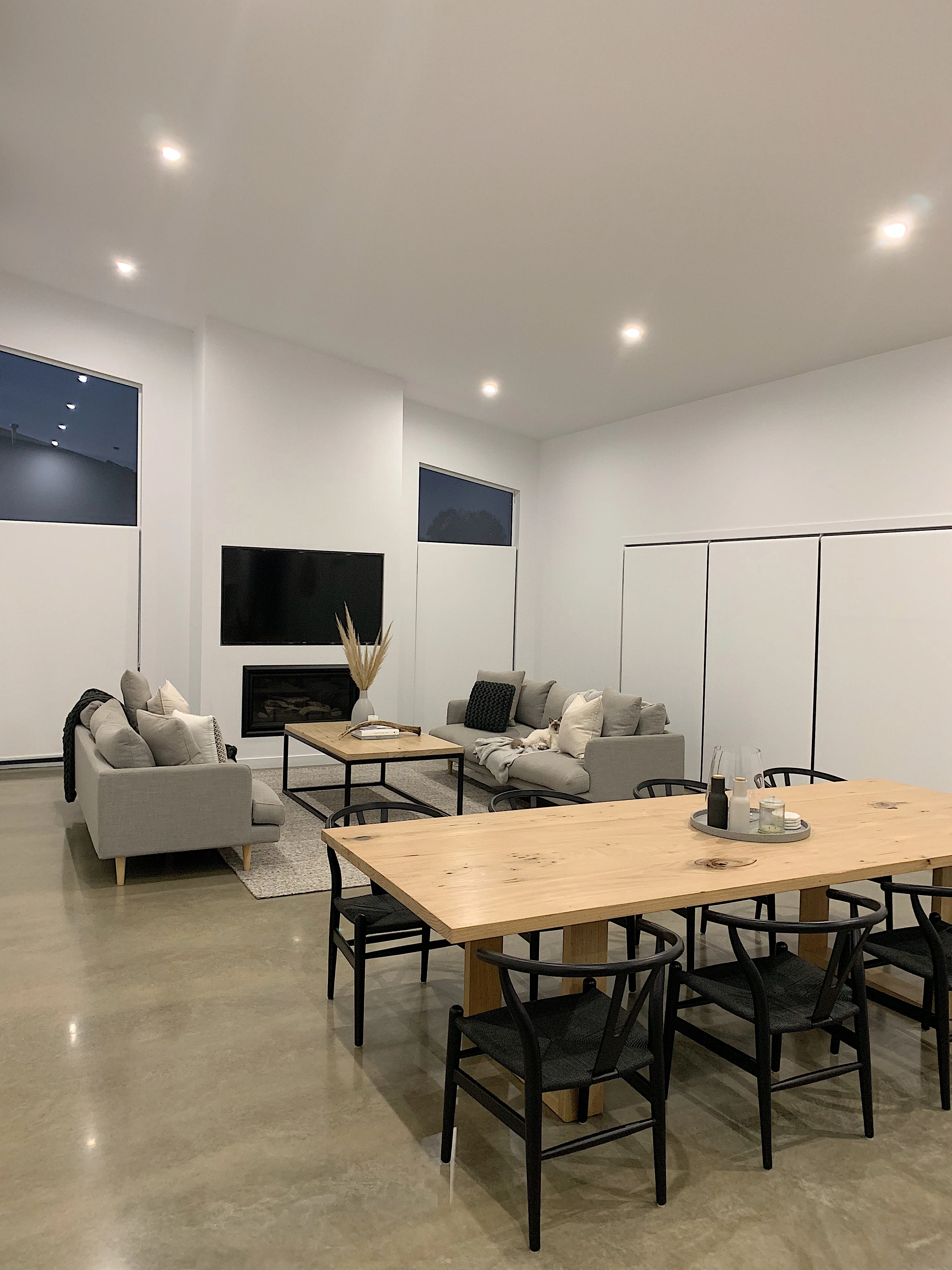 roller_blockout__roller_blockout__roller_blockout__images__linked-roller-blinds__bb_rollerblinds_-jennae_parker roller_blockout__roller_blockout__roller_blockout__images__linked-roller-blinds__bb_rollerblinds_-jennae_parker
