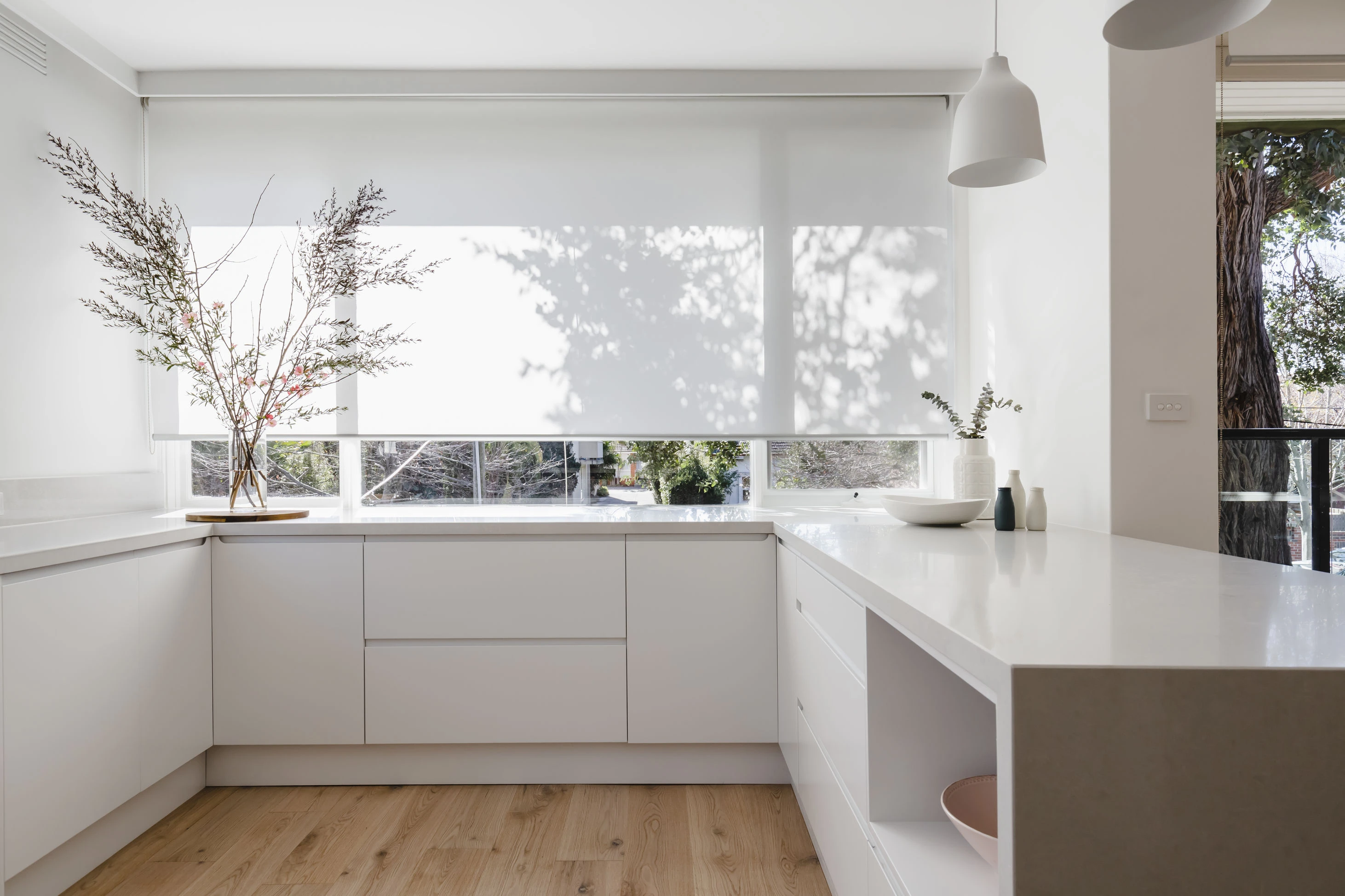roller_lightfiltering__roller_lightfiltering__roller_lightfiltering__images__lf-rollers__iseek_roller_kitchen roller_lightfiltering__roller_lightfiltering__roller_lightfiltering__images__lf-rollers__iseek_roller_kitchen
