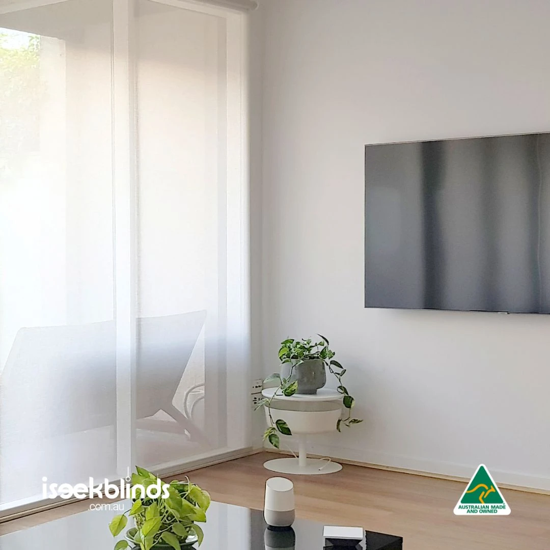 roller_lightfiltering_roller_lightfiltering_roller_lightfiltering_image_asset-library_other_1080-x-1080-b-_-c_motorised-blinds-1-2 roller_lightfiltering_roller_lightfiltering_roller_lightfiltering_image_asset-library_other_1080-x-1080-b-_-c_motorised-blinds-1-2