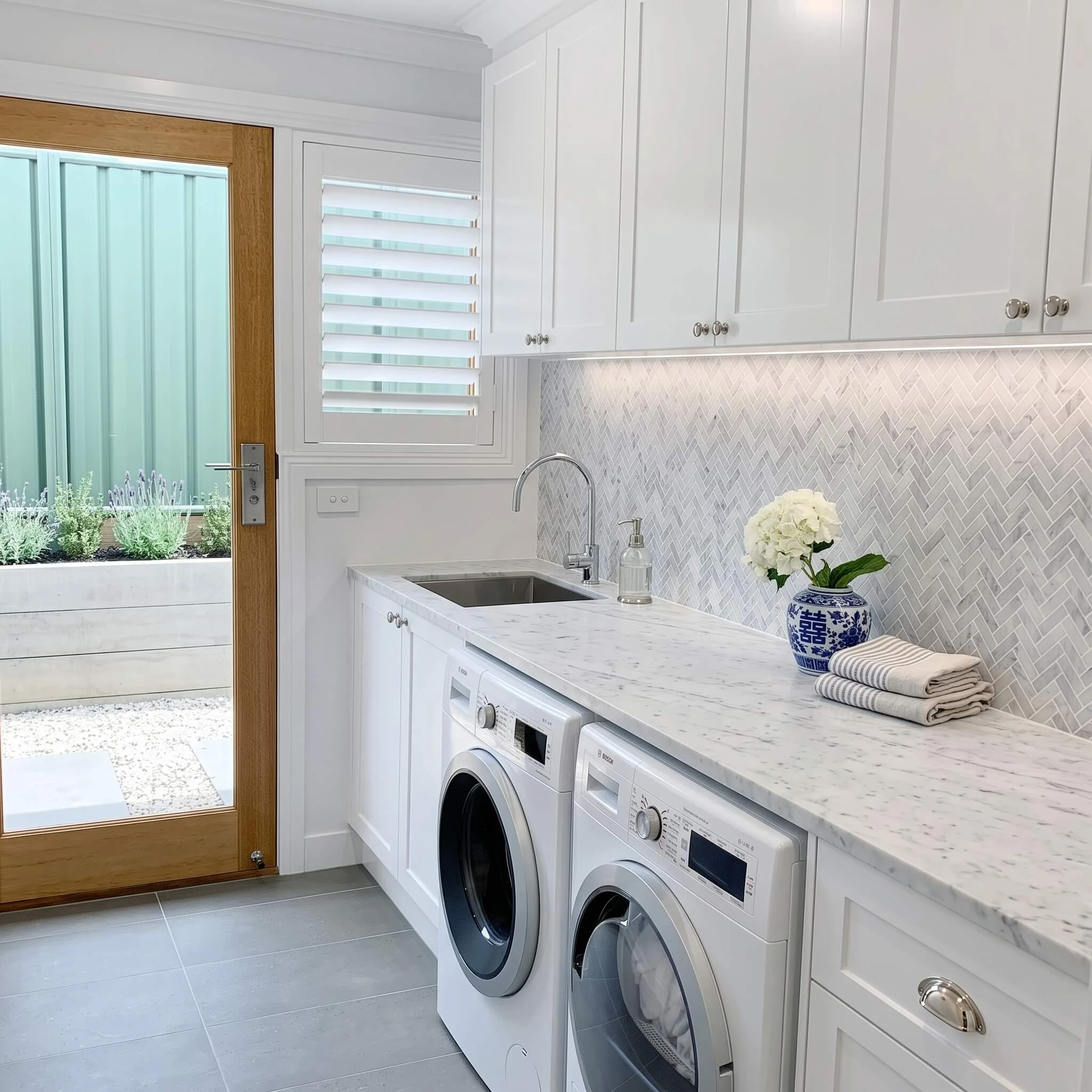 hamptons_style_plantationshutter_laundry-1