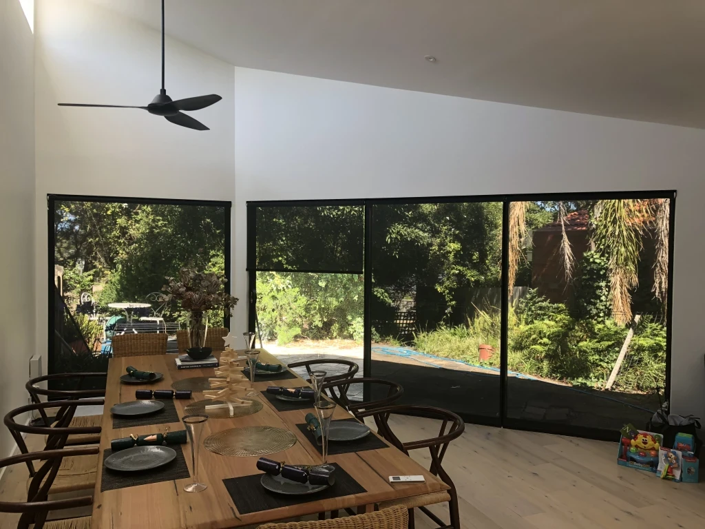 roller_sunscreen__roller_sunscreen__roller_sunscreen__images__linked-roller-blinds__bb_rollerblinds_brek_colling1024 roller_sunscreen__roller_sunscreen__roller_sunscreen__images__linked-roller-blinds__bb_rollerblinds_brek_colling1024