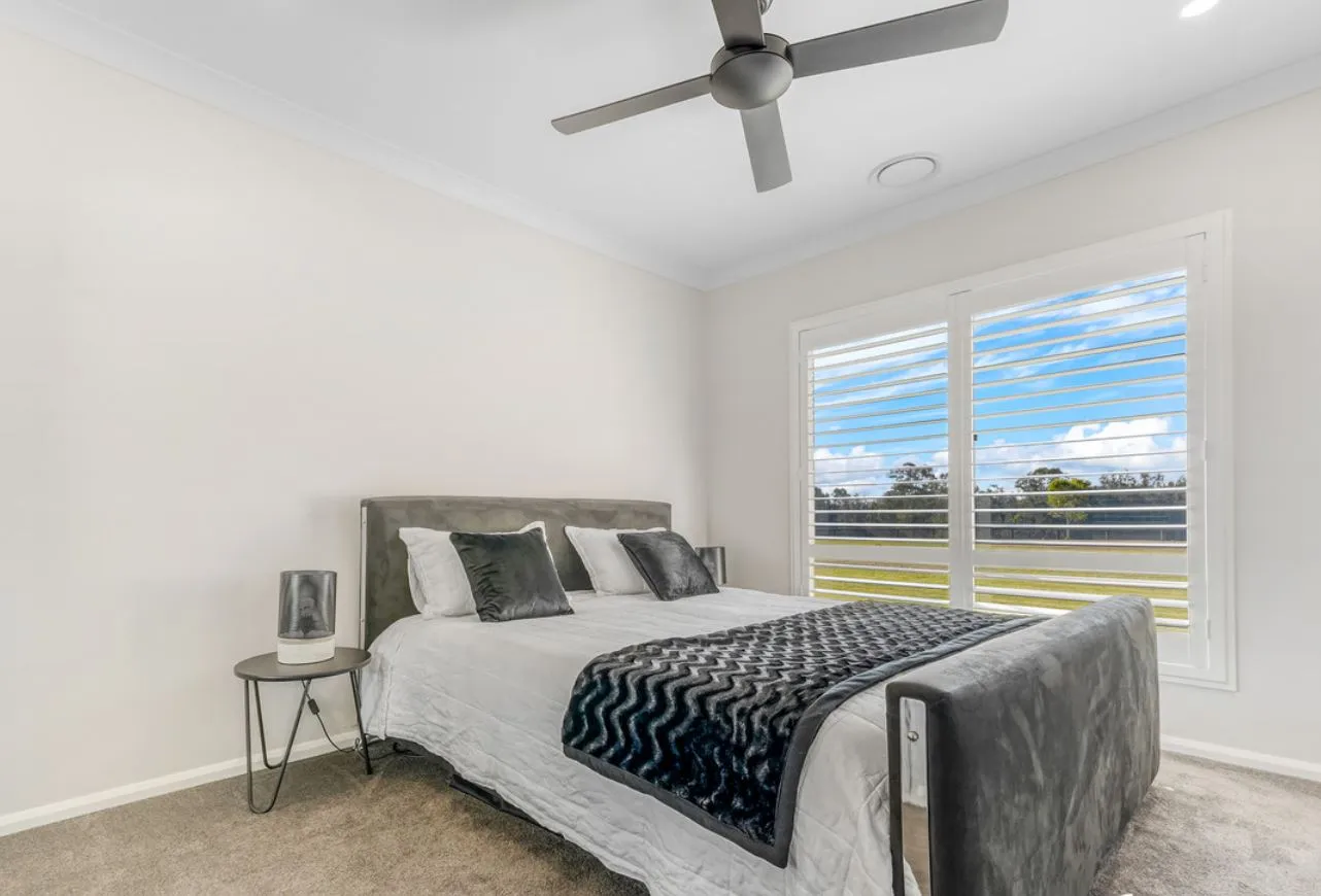 bedroom-grey