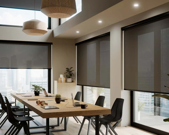 Roller Blinds Manual & Motorised