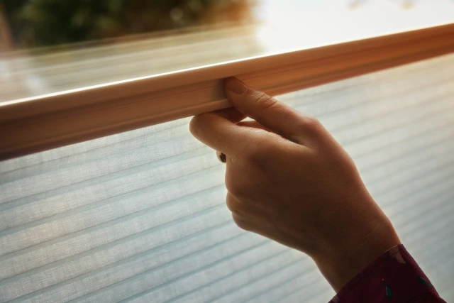 Luxaflex Tru-Fit 25mm Duette