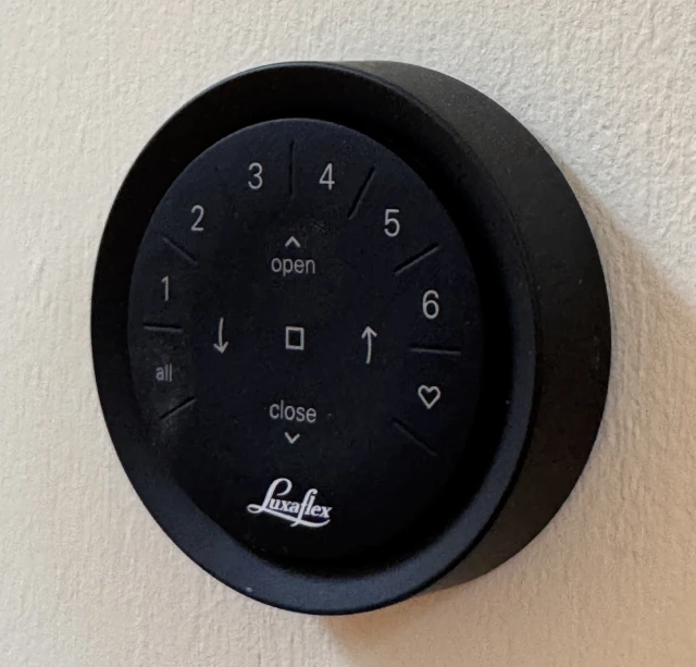 Luxaflex PowerView® Surface Remote