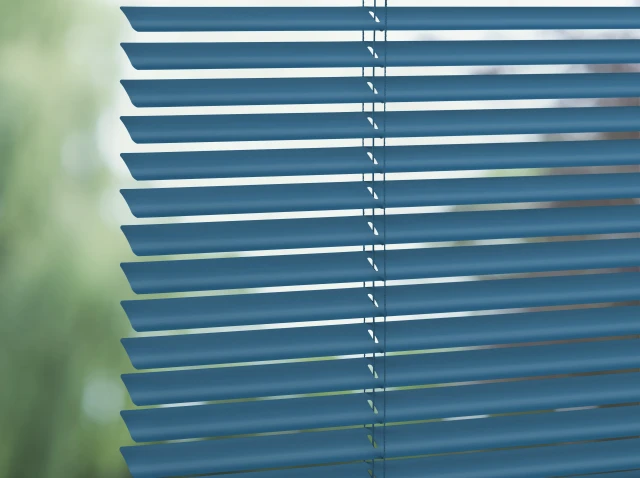 6011 Uni 25mm Metal Venetian  