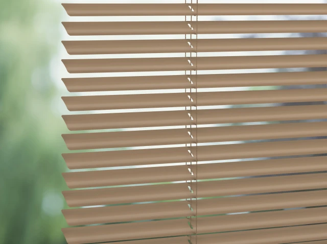 6039 Uni 25mm Metal Venetian  